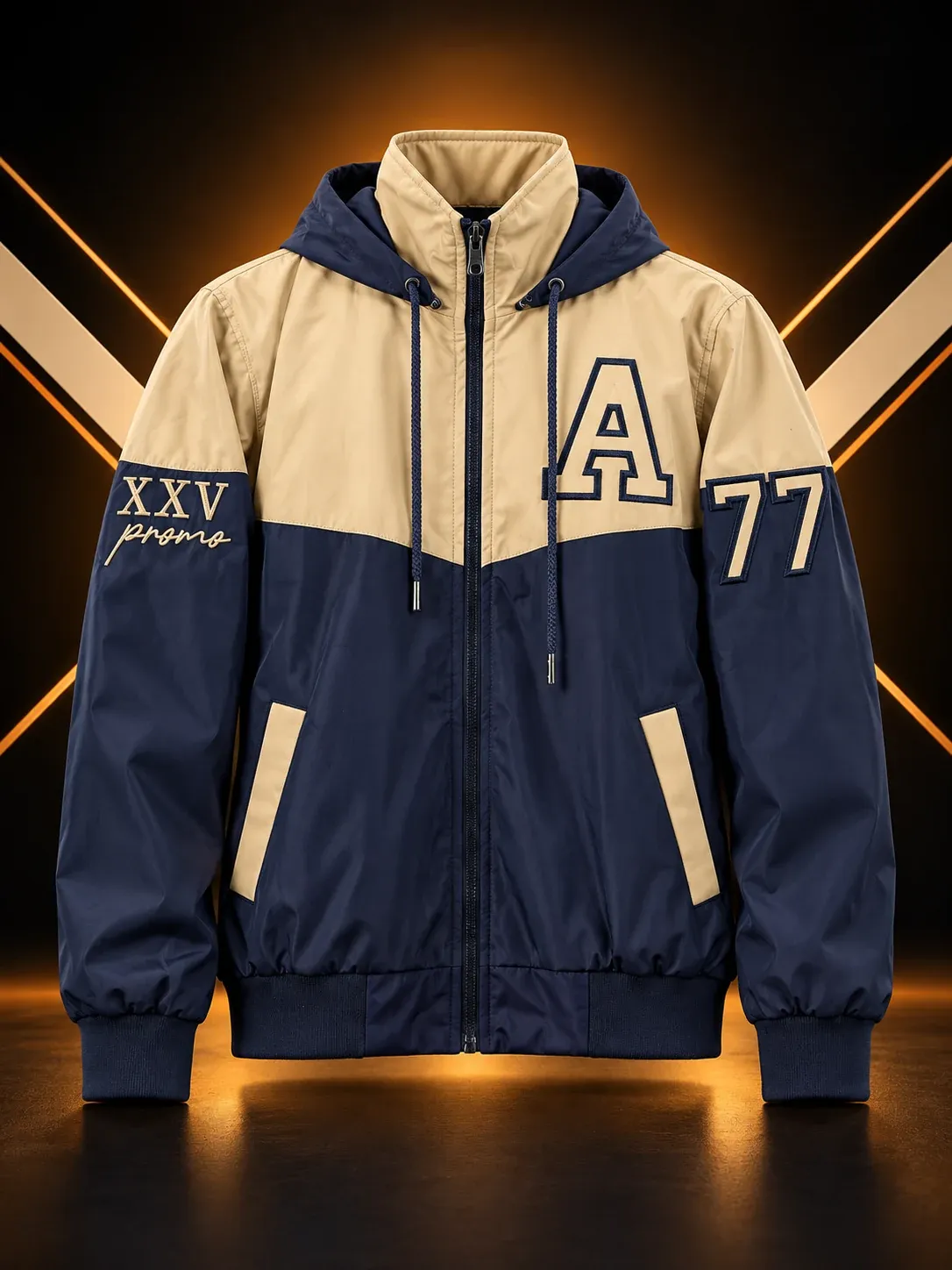 Casaca navy y beige con capucha, parche A, número 77 y bordado XXV promo