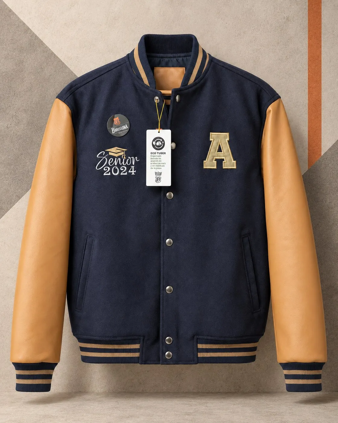Casaca navy con mangas camel, parche A y bordado Senior 2024